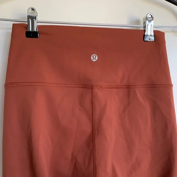 Lululemon Wunder Train High-Rise Tight 25" in Dark Terracotta - Picture 4 of 7